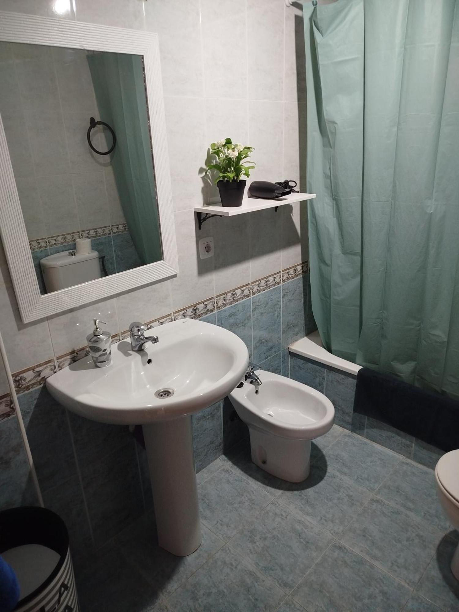 Vivienda Cercana A La Playa Con Todas Las Comodidades Тарифа Экстерьер фото